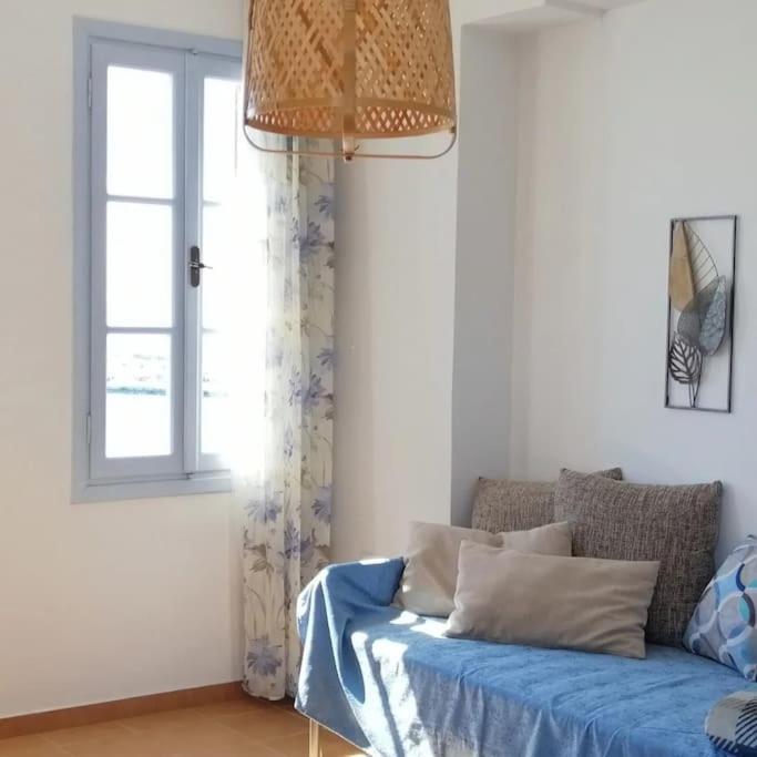 Aegina Port Apt 2-Διαμέρισμα Στο Λιμάνι Της Αίγινας 2 外观 照片
