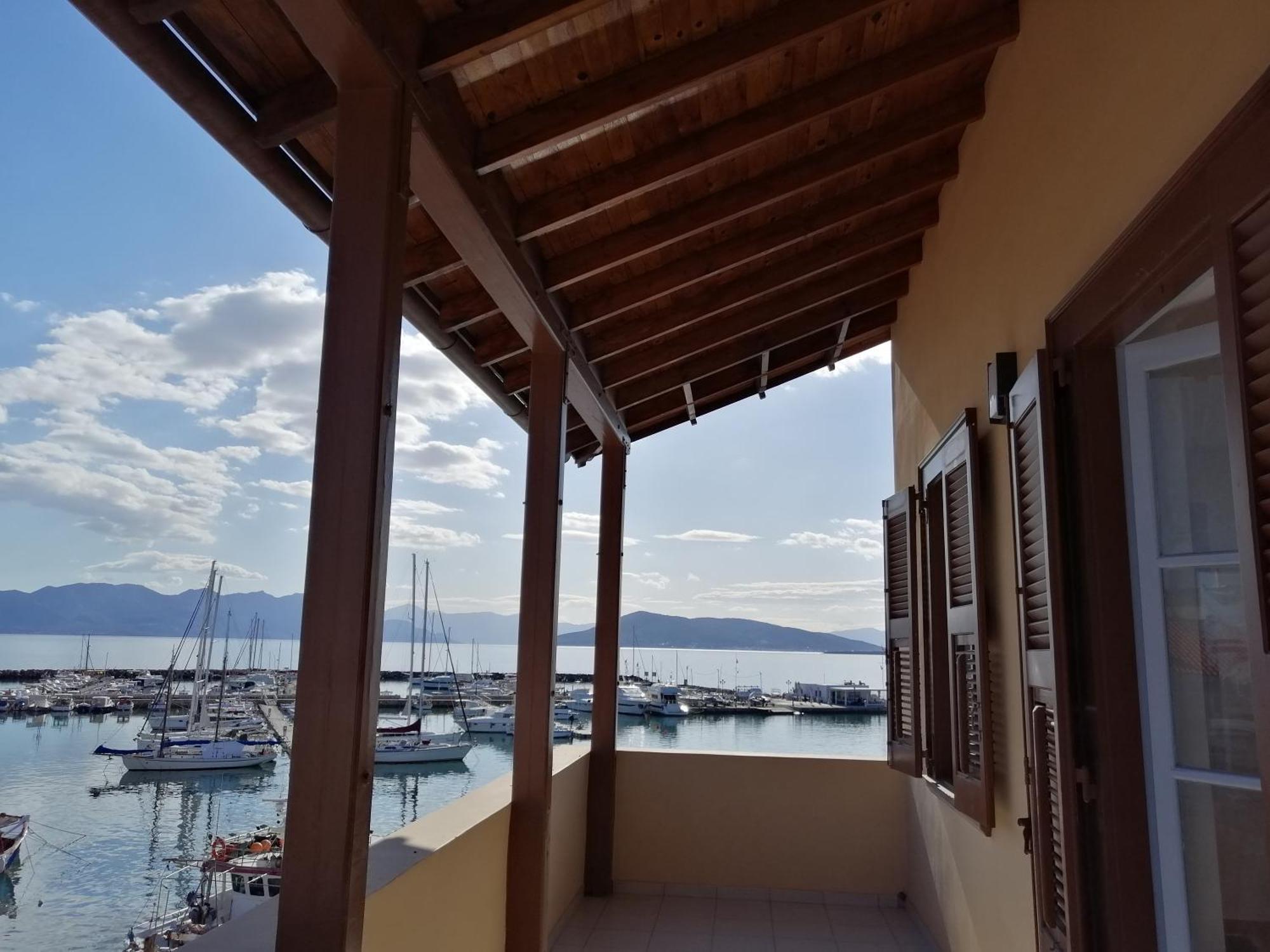 Aegina Port Apt 2-Διαμέρισμα Στο Λιμάνι Της Αίγινας 2 客房 照片