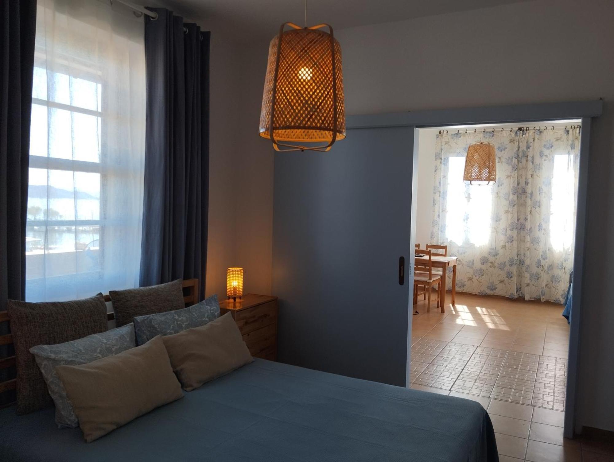 Aegina Port Apt 2-Διαμέρισμα Στο Λιμάνι Της Αίγινας 2 外观 照片